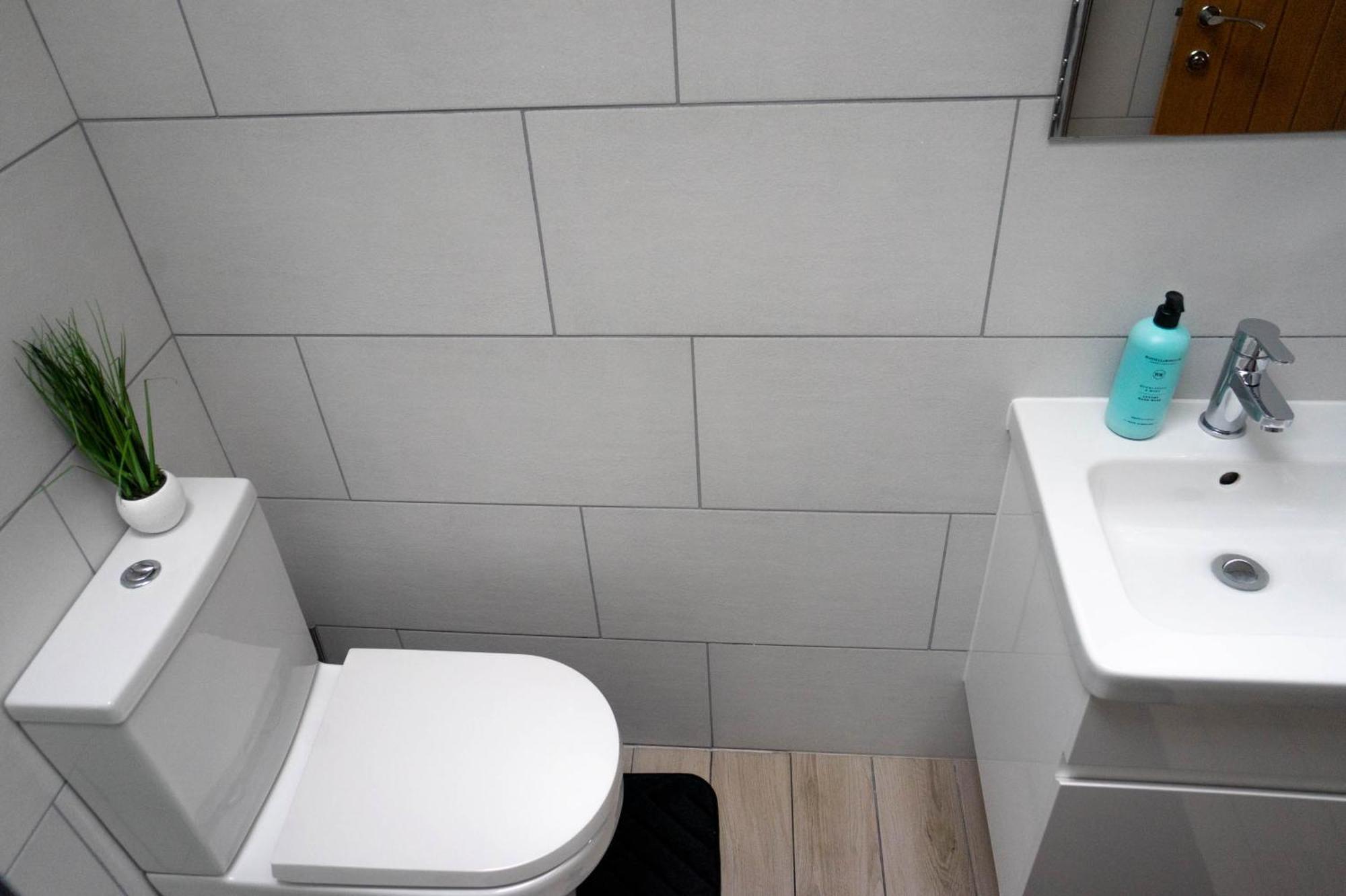 스완지 1 Bed House , Free Wifi,Free Parking,Leasure,Business 아파트 외부 사진